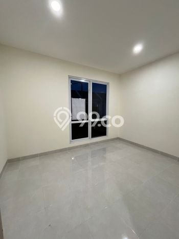 Rumah di Gading Serpong, Area Strategis, 2 KM Rumah di Gading Serpong, Area Strategis, 2 KM