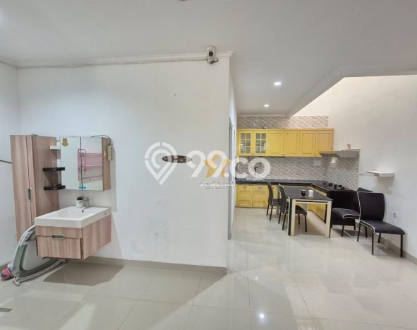 Rumah di Gading Serpong, 3 KM, Area Nyaman Rumah di Gading Serpong, 3 KM, Area Nyaman