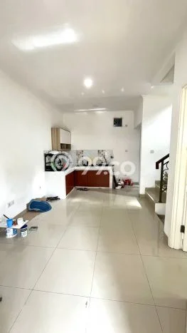 Disewakan! Rumah 3 Kamar Tidur &
2 Kamar Mandi di Gading Serpong, Tangerang Disewakan! Rumah 3 Kamar Tidur &
2 Kamar Mandi di Gading Serpong, Tangerang