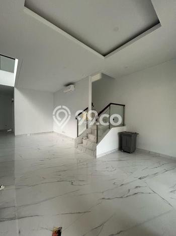 Jarang Ada! Rumah Kontrakan 4 Kamar Nyaman Siap Huni BSD Jarang Ada! Rumah Kontrakan 4 Kamar Nyaman Siap Huni BSD