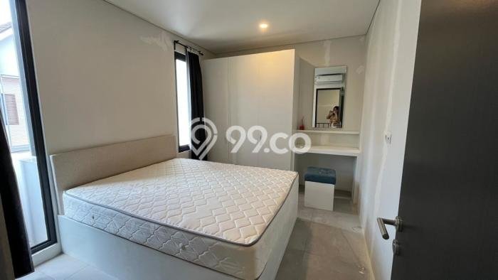 Jarang Ada! Rumah Sewa 3 Kamar Bagus Siap Huni BSD City Jarang Ada! Rumah Sewa 3 Kamar Bagus Siap Huni BSD City