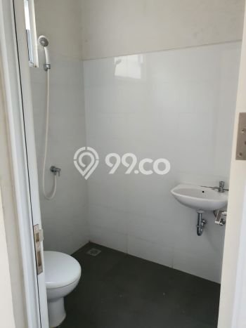 Rumah Lokasi Strategis di Gading Serpong, Tangerang, Luas 80m² LB 82m² Rumah Lokasi Strategis di Gading Serpong, Tangerang, Luas 80m² LB 82m²