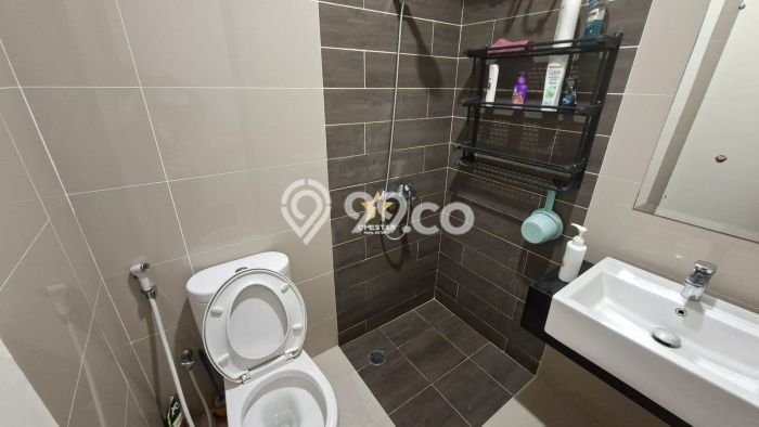 Rumah Luas Asri 3 KT Siap Pakai di Summarecon Serpong Tangerang Rumah Luas Asri 3 KT Siap Pakai di Summarecon Serpong Tangerang