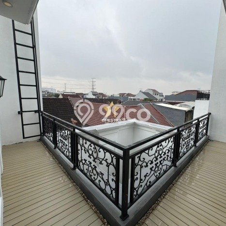 Jual Rumah Luas Elegan Dengan View Cantik di Sektor 1A-Gading Serpong, Tangerang Jual Rumah Luas Elegan Dengan View Cantik di Sektor 1A-Gading Serpong, Tangerang