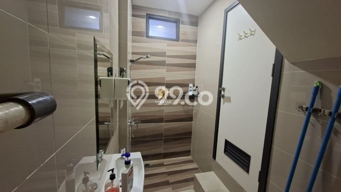 Rumah Luas Asri 3 KT Siap Pakai di Gading Serpong Tangerang Rumah Luas Asri 3 KT Siap Pakai di Gading Serpong Tangerang