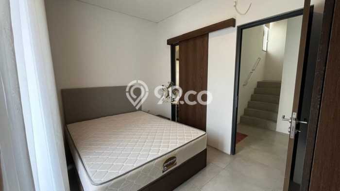 Rumah di BSD, Akses ke Pusat Kota, 2 KM, LT 60m² LB 68m² Rumah di BSD, Akses ke Pusat Kota, 2 KM, LT 60m² LB 68m²