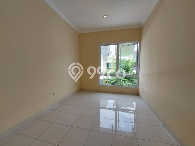 Rumah sewa siap huni 2 KT di Gading Serpong La Bella Village, Tangerang Rumah sewa siap huni 2 KT di Gading Serpong La Bella Village, Tangerang