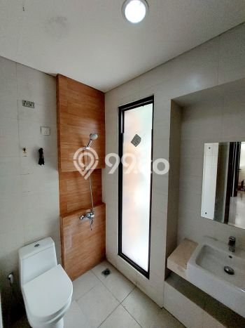 Rumah Strategis BSD Eminent, Tangerang, Luas 105m² Bangunan 95m² Rumah Strategis BSD Eminent, Tangerang, Luas 105m² Bangunan 95m²