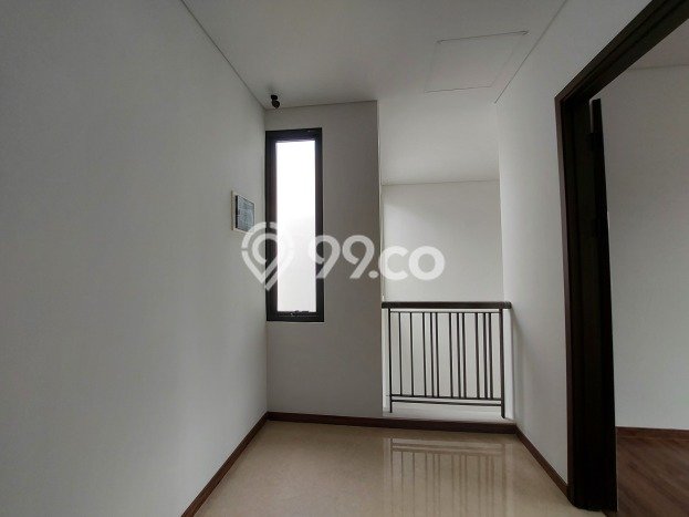 Jual Segera Rumah 4 KT 4 KM di BSD Komersial Area, Tangerang Jual Segera Rumah 4 KT 4 KM di BSD Komersial Area, Tangerang