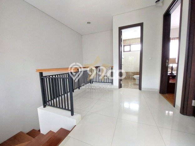Dijual Rumah Luas Elegan Dengan View Eksklusif di BSD Eminent, Tangerang Dijual Rumah Luas Elegan Dengan View Eksklusif di BSD Eminent, Tangerang