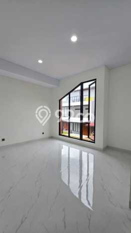 Rumah Luxury Modern Tanpa Renovasi di Alam Sutera Tangerang Rumah Luxury Modern Tanpa Renovasi di Alam Sutera Tangerang