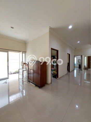 Rumah kawasan Jelupang, Tangerang, LT 400m² Bangunan 200m² Rumah kawasan Jelupang, Tangerang, LT 400m² Bangunan 200m²
