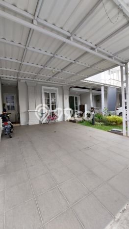 Rumah Luxury Modern Tanpa Renovasi di Gading Serpong Tangerang Rumah Luxury Modern Tanpa Renovasi di Gading Serpong Tangerang