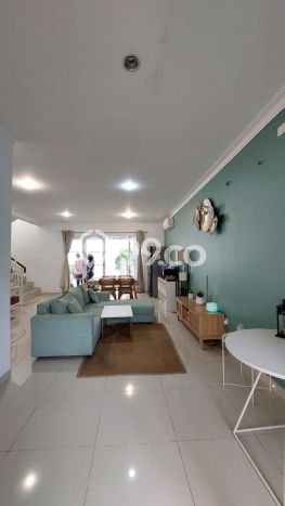 Rumah Luxury Modern Tanpa Renovasi di Gading Serpong Tangerang Rumah Luxury Modern Tanpa Renovasi di Gading Serpong Tangerang