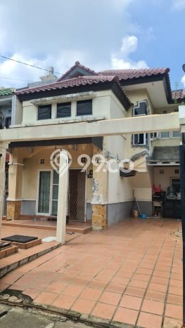 PROMO TERBATAS! Rumah Berkualitas area Taman Surya, Jakarta Barat, Luas 180m² Bangunan 147m² PROMO TERBATAS! Rumah Berkualitas area Taman Surya, Jakarta Barat, Luas 180m² Bangunan 147m²