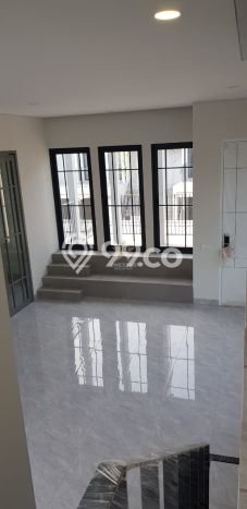 Rumah Terawat 4 KT 4 KM di BSD Green Wich, Tangerang Rumah Terawat 4 KT 4 KM di BSD Green Wich, Tangerang