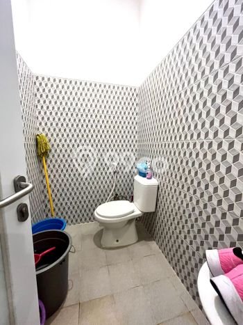 Rumah 4 KT 4 KM Luas Tanah 150m², LB 250m² di BSD, Tangerang Rumah 4 KT 4 KM Luas Tanah 150m², LB 250m² di BSD, Tangerang