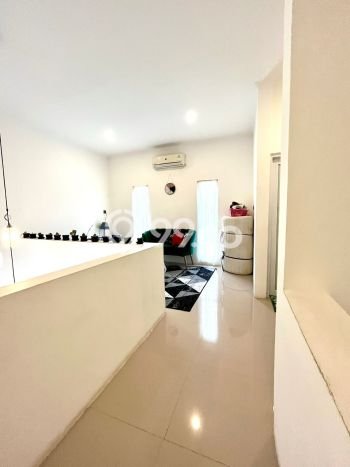 Rumah 4 KT 4 KM Luas Tanah 150m², LB 250m² di BSD, Tangerang Rumah 4 KT 4 KM Luas Tanah 150m², LB 250m² di BSD, Tangerang