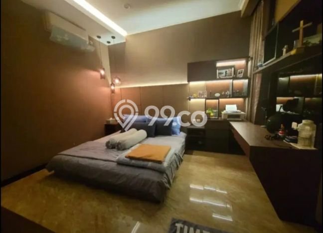 Rumah Strategis Gading Serpong, Tangerang, Luas 162m² LB 300m² Rumah Strategis Gading Serpong, Tangerang, Luas 162m² LB 300m²
