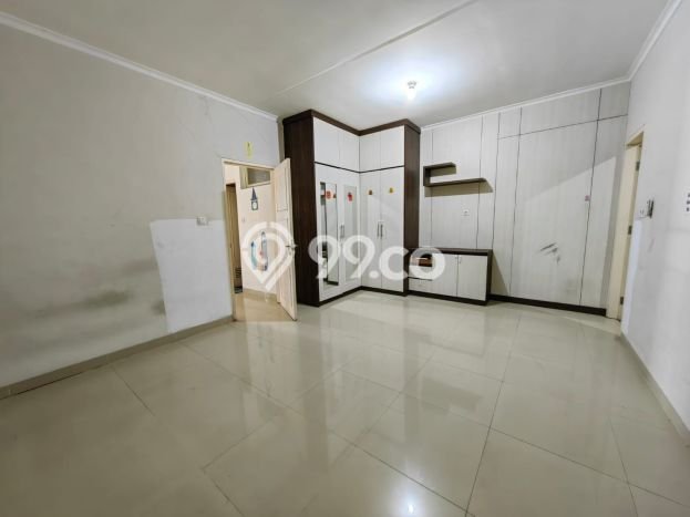 Rumah Tenang area Gading Serpong, 4 KT, LT 126m² LB 227m² Rumah Tenang area Gading Serpong, 4 KT, LT 126m² LB 227m²