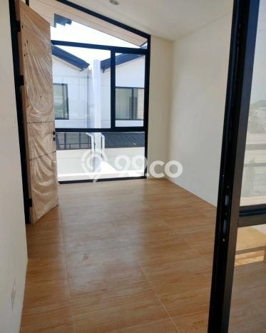 Rumah di Lippo Karawaci, 2 KM, Konsep Modern, LT 141m² LB 60m² Rumah di Lippo Karawaci, 2 KM, Konsep Modern, LT 141m² LB 60m²