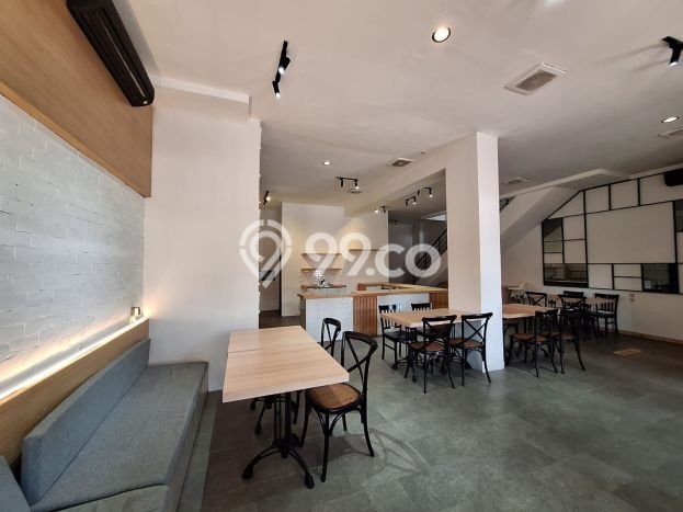 Ruko Area Bisnis di Gading Serpong, Luas 345m², Posisi Strategis Ruko Area Bisnis di Gading Serpong, Luas 345m², Posisi Strategis
