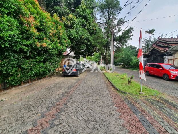 Rumah Terawat kawasan Serpong Villa Melati Mas, Tangerang Selatan, Luas 300m² Bangunan 400m² DIJUAL CEPAT! Rumah Terawat kawasan Serpong Villa Melati Mas, Tangerang Selatan, Luas 300m² Bangunan 400m² DIJUAL CEPAT!