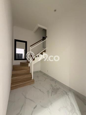 Dijual Rumah Luas Megah Dengan View Eksklusif di Lippo Karawaci, Tangerang Dijual Rumah Luas Megah Dengan View Eksklusif di Lippo Karawaci, Tangerang