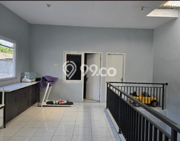 Rumah Mewah LB 150m2 Siap Pakai Desain Elegan di BSD Kencana Loka, Tangerang Rumah Mewah LB 150m2 Siap Pakai Desain Elegan di BSD Kencana Loka, Tangerang