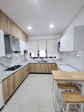 Rumah Elit Modern Siap Huni di BSD City Tangerang Rumah Elit Modern Siap Huni di BSD City Tangerang