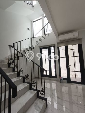 Rumah di Alam Sutera, Tangerang, LT 144m² Bangunan 277m² Rumah di Alam Sutera, Tangerang, LT 144m² Bangunan 277m²