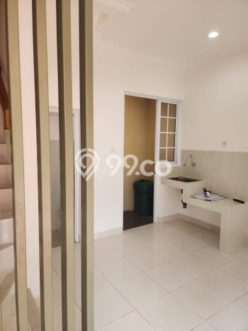 Jual Rumah Eksklusif 2 KT di Gading Serpong, Tangerang Jual Rumah Eksklusif 2 KT di Gading Serpong, Tangerang