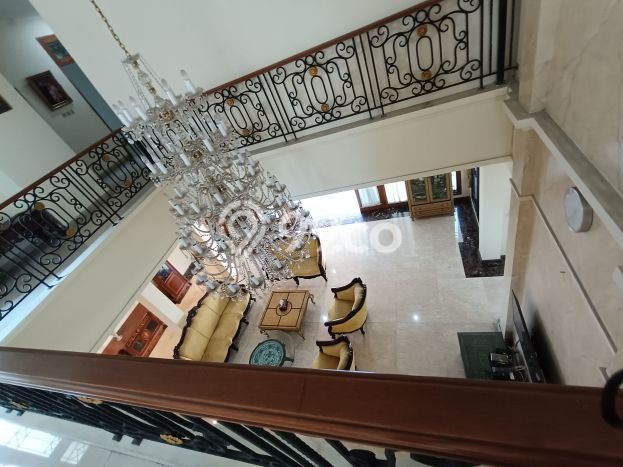 Dijual Rumah Premium dengan Fasilitas Sekitar Lengkap di Kebayoran Lama, Jakarta Selatan Dijual Rumah Premium dengan Fasilitas Sekitar Lengkap di Kebayoran Lama, Jakarta Selatan