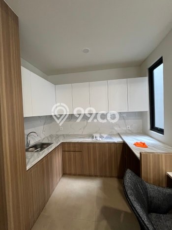 LIMITED UNIT! Rumah area BSD City, 3 KM, LT 84m² LB 137m² LIMITED UNIT! Rumah area BSD City, 3 KM, LT 84m² LB 137m²
