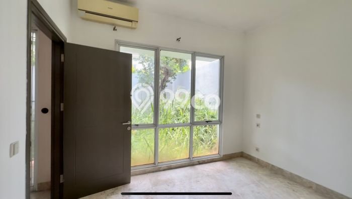 For Sale! Premium House LT 300m2 Desain Elegan di BSD City For Sale! Premium House LT 300m2 Desain Elegan di BSD City