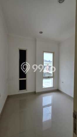 Disewakan! Rumah 3 Kamar Tidur &
3 Kamar Mandi di Gading Serpong, Tangerang Disewakan! Rumah 3 Kamar Tidur &
3 Kamar Mandi di Gading Serpong, Tangerang