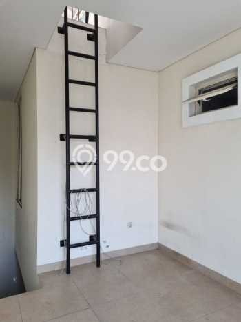 Rumah Luas Asri 3 KT Siap Pakai di harapan indah Bekasi Rumah Luas Asri 3 KT Siap Pakai di harapan indah Bekasi