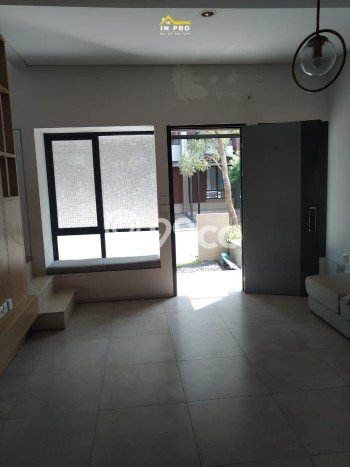 Rumah Minimalis 3 KT di BSD Tangerang Semi Furnished Rumah Minimalis 3 KT di BSD Tangerang Semi Furnished