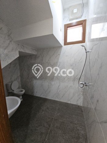 Rumah Luxury Modern Siap Huni di BSD Puspita Loka Tangerang Rumah Luxury Modern Siap Huni di BSD Puspita Loka Tangerang