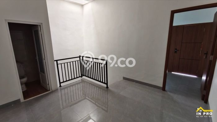 Jual Rumah Favorit Siap Huni LB 100m2 di Cipondoh, Tangerang Jual Rumah Favorit Siap Huni LB 100m2 di Cipondoh, Tangerang
