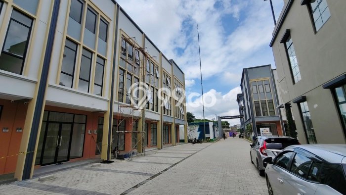 Disewakan Ruko di Pusat Kota Tangerang Ramai Strategis Disewakan Ruko di Pusat Kota Tangerang Ramai Strategis