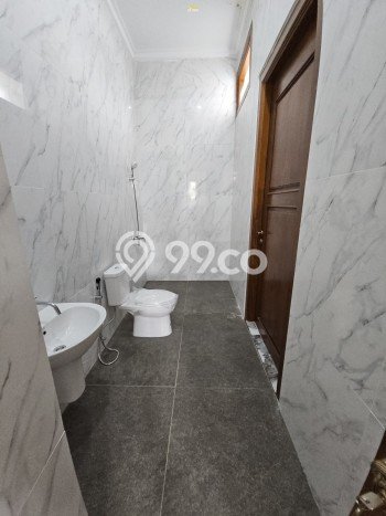Rumah Luxury Modern Siap Huni di BSD Puspita Loka Tangerang Rumah Luxury Modern Siap Huni di BSD Puspita Loka Tangerang