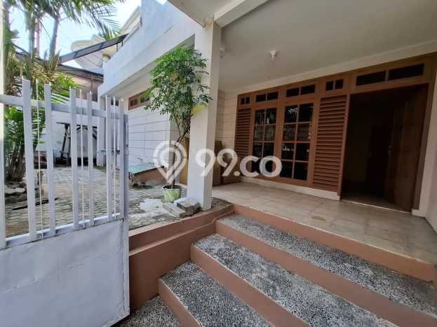 Disewakan Cepat Rumah Kondisi Bagus di Area Kebayoran Baru, Jakarta Selatan Disewakan Cepat Rumah Kondisi Bagus di Area Kebayoran Baru, Jakarta Selatan