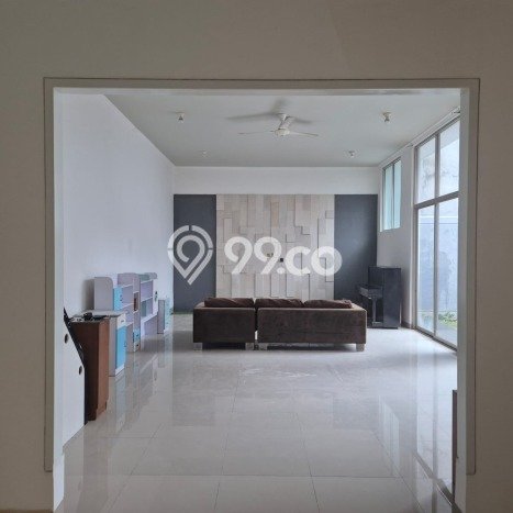 Rumah Elit Modern Tanpa Renovasi di BSD Tangerang Rumah Elit Modern Tanpa Renovasi di BSD Tangerang
