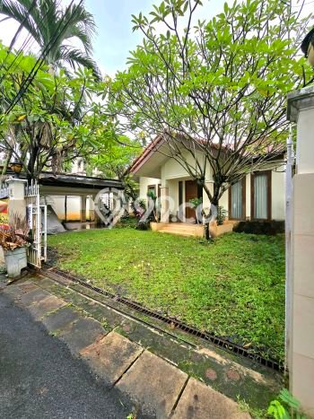 Dijual Rumah Mewah Elegan Dengan View Eksklusif di Pejaten, Jakarta Selatan Dijual Rumah Mewah Elegan Dengan View Eksklusif di Pejaten, Jakarta Selatan