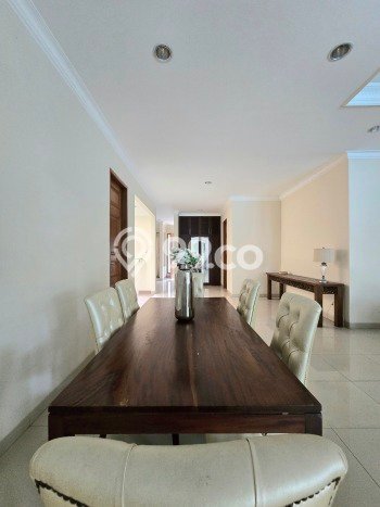 Dijual Rumah Mewah Elegan Dengan View Eksklusif di Pejaten, Jakarta Selatan Dijual Rumah Mewah Elegan Dengan View Eksklusif di Pejaten, Jakarta Selatan