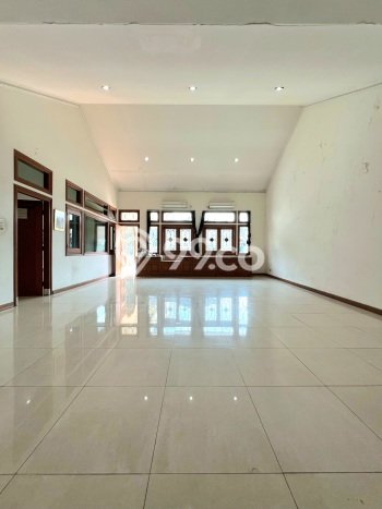 Rumah Elit LB 500m2 Siap Huni Desain Elegan di Duren Tiga, Jakarta Selatan Rumah Elit LB 500m2 Siap Huni Desain Elegan di Duren Tiga, Jakarta Selatan