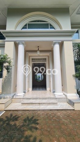 Siap Huni Rumah Mewah 4 Kamar di Kebayoran Baru Dekat ke Mana Saja Siap Huni Rumah Mewah 4 Kamar di Kebayoran Baru Dekat ke Mana Saja