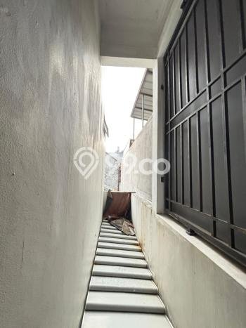 Jual Rumah Modern 5 KT di Grand Wisata, Bekasi Jual Rumah Modern 5 KT di Grand Wisata, Bekasi