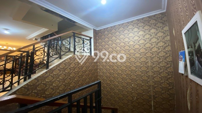 Hunian Elit LB 250m2 Siap Huni Desain Elegan di Grand Wisata, Bekasi Hunian Elit LB 250m2 Siap Huni Desain Elegan di Grand Wisata, Bekasi